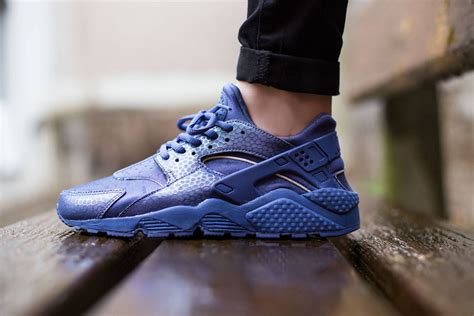 Nike huaraches for women